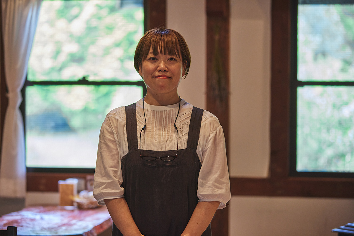 喫茶フォルクス 店員 藤原 佳織さん